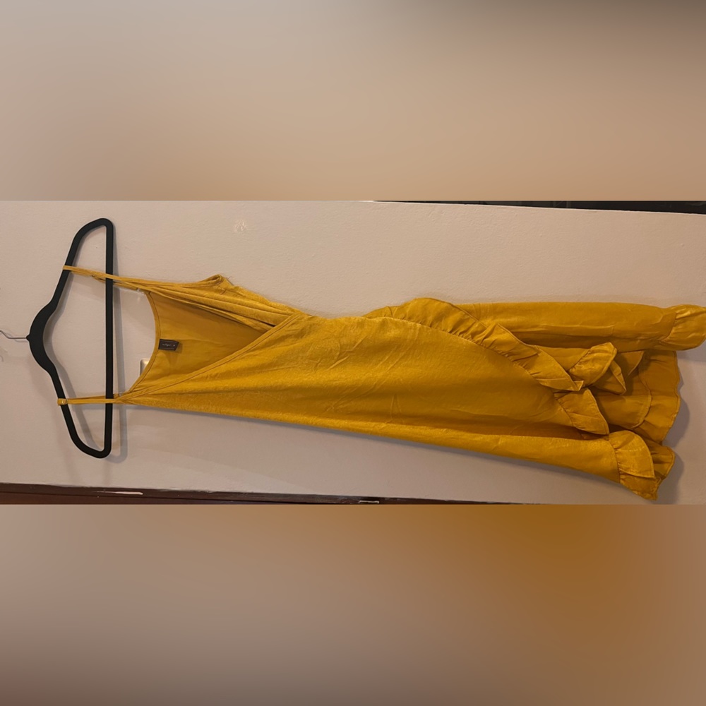Wrap velvet yellow dress